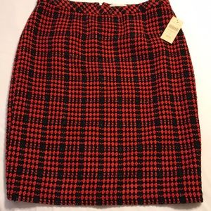 NWT Coldwater Creek red black skirt sz 12
